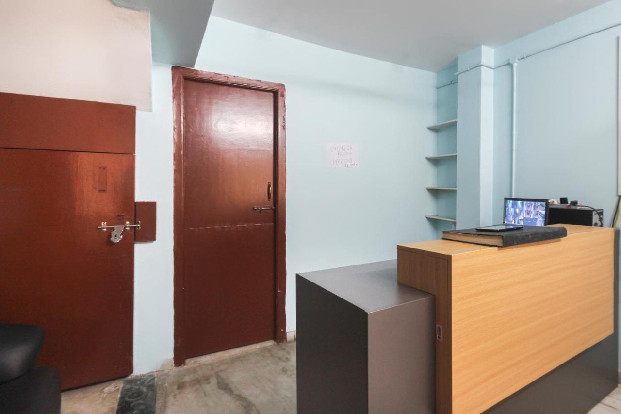 Oyo Flagship 48158 Ss Towers Hotel Podanur Exterior foto