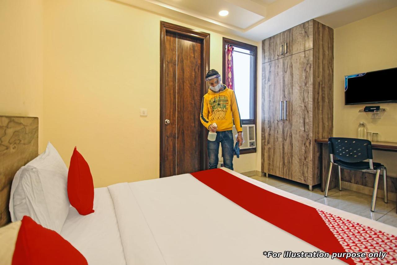Oyo Flagship 48158 Ss Towers Hotel Podanur Exterior foto